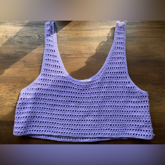 La Hearts Lavender Crochet crop top - Picture 3 of 7
